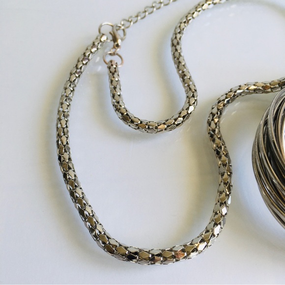 Silver Tone Statement Pendant Necklace Rings Door Knocker 18” - 20 1/2” - Picture 6 of 9